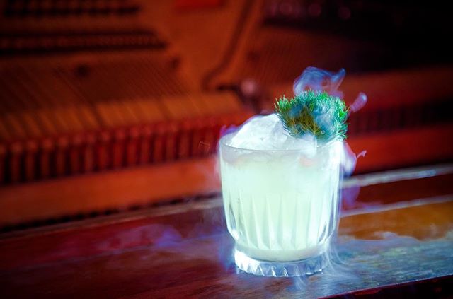 Our HONEY BUNNY Cocktail tastes more magical then it looks !
| Mezcal, Lime, Honeydew, Habanero Tincture | 
Try it for yourself #BlackRabbitRose #BlackRabbitRoseLA #Cocktail #Magic #Mezcal #HoneyBunny #Delicious #LA