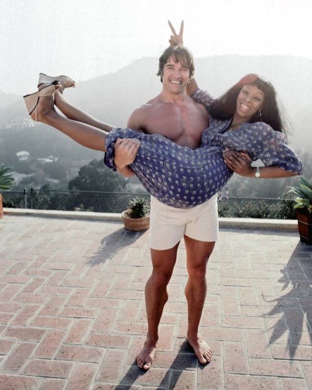 #currentmood Good morning world! Fridays here, share some peace and love today ️Happy Hour 5/8pm~ Dj @nonservium23 l #dancingallnightlong #craftcocktails #houstonhospitality #hollywood #losangeles #livemusic #happyhour #dancing #1970s #loveistheanswer #arnoldschwarzenegger #donnasummer